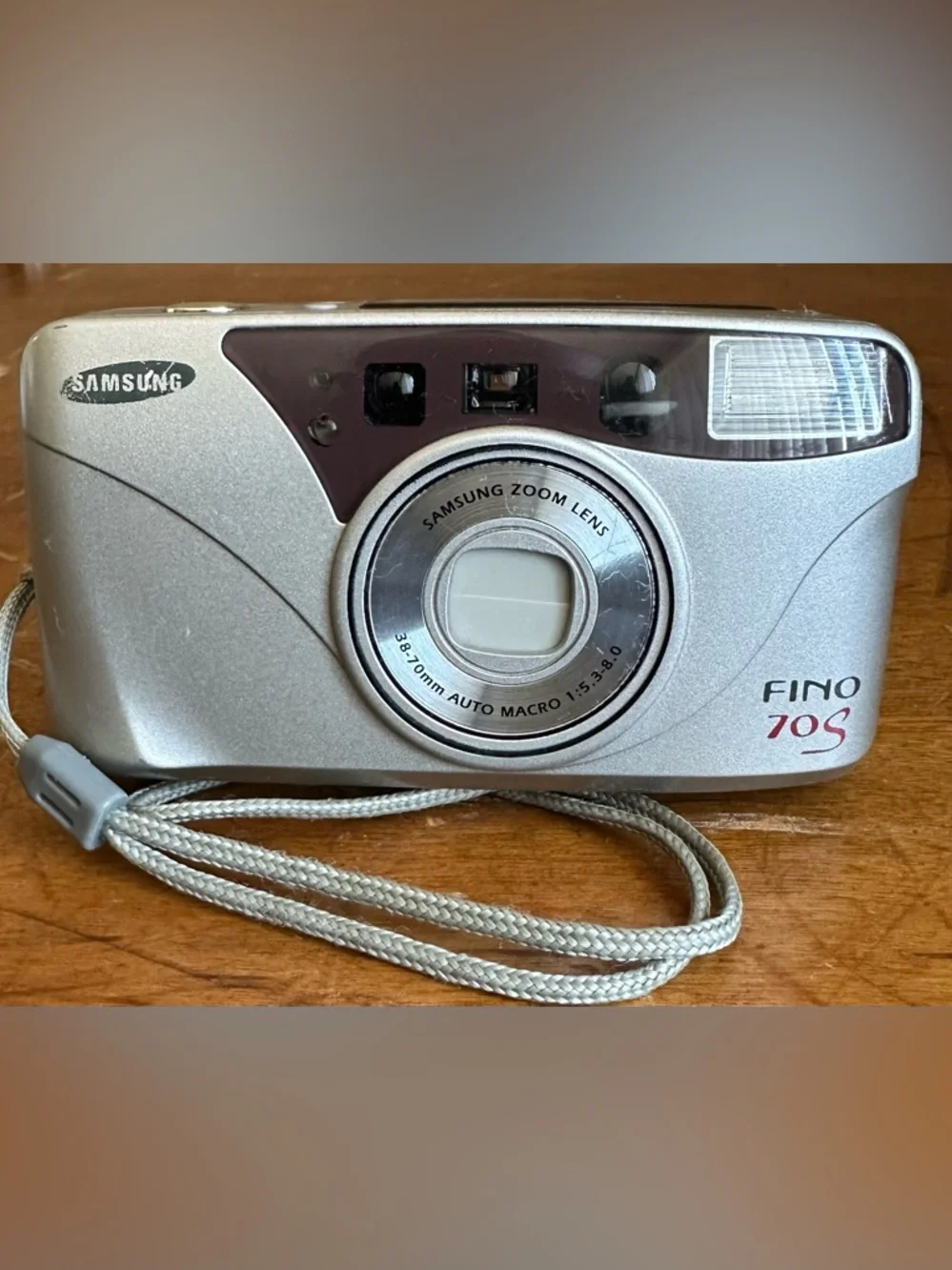 Vintage Samsung Fino 70s Compact 35mm Film Camera w/38-70mm Automatic Macro Lens